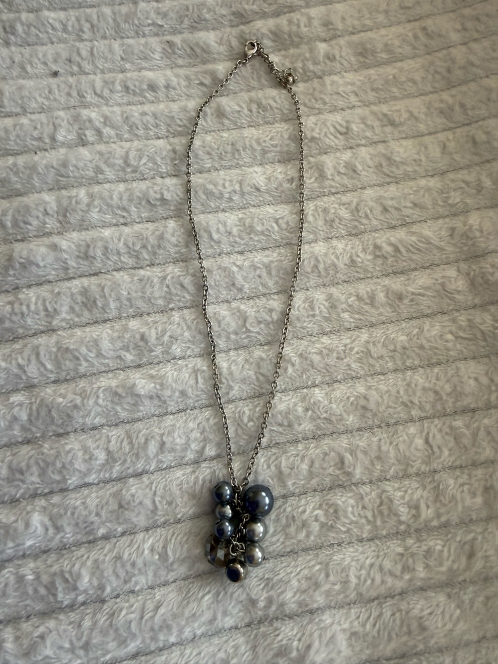Silver Chain Necklace with Dark Gray with Blue Tint Pearl Cluster